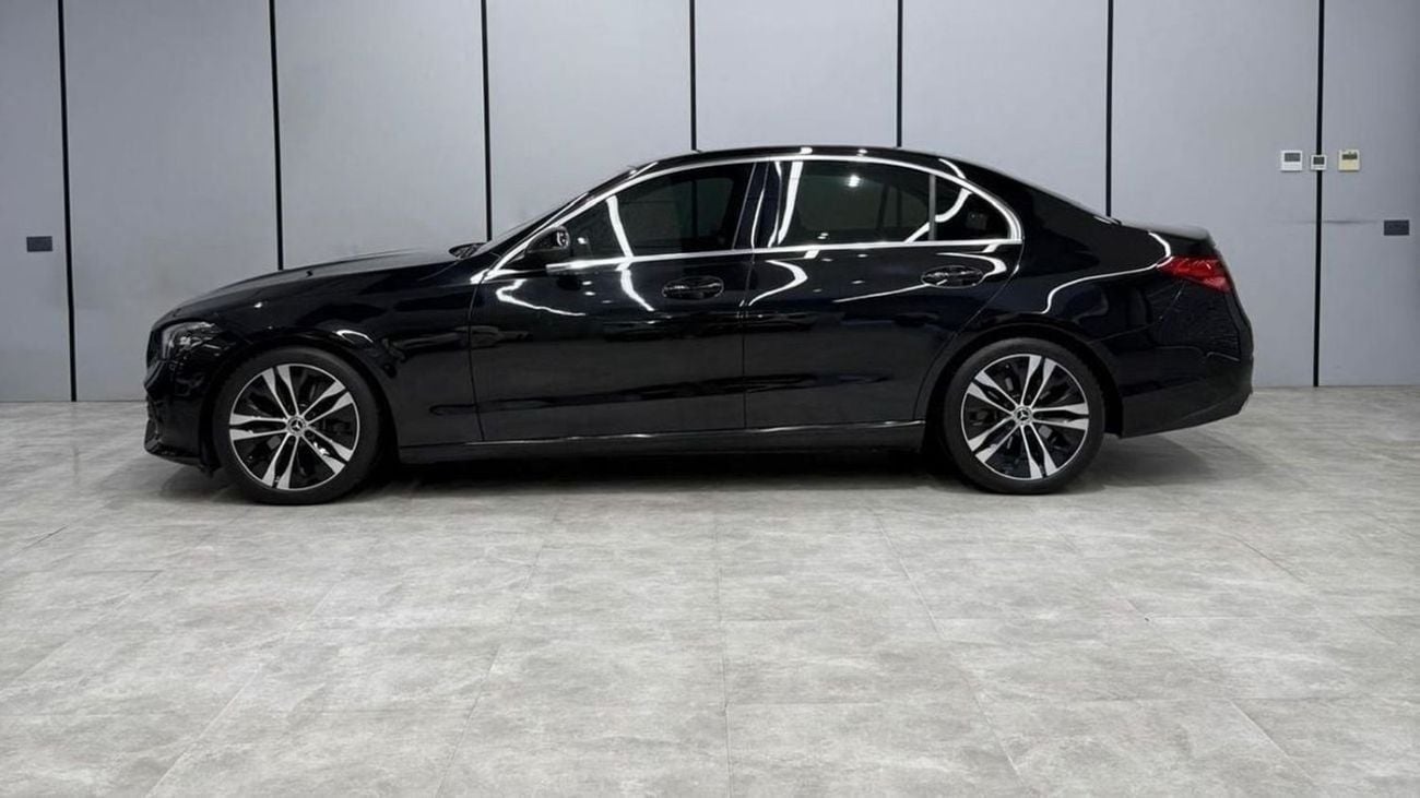 Mercedes Benz 200 AMG 2023 European specs
