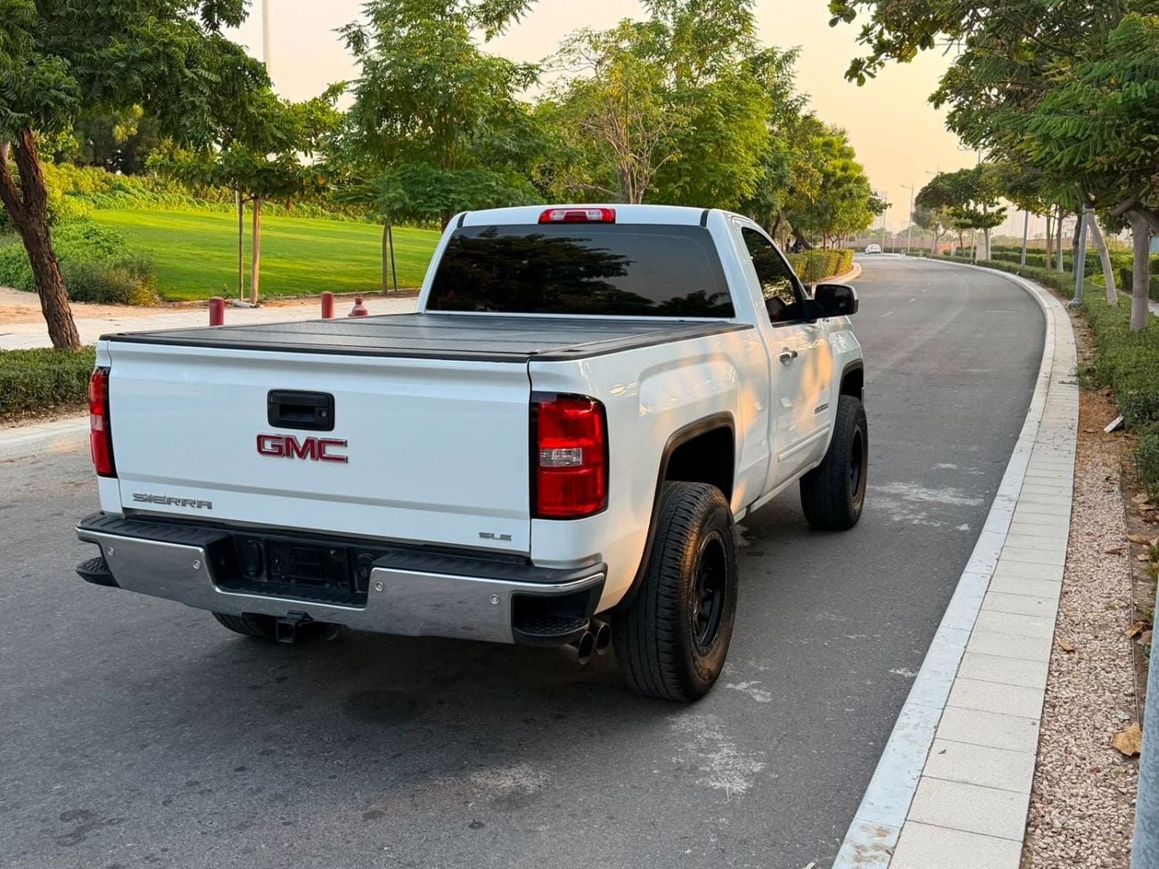GMC Sierra 1500 REG/CAB SLE Z71