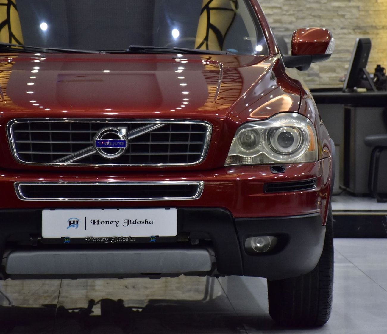 Volvo XC90 EXECUTIVE EXCELLENT DEAL for our Volvo XC90 3.2 AWD ( 2011 Model ) in Red Color GCC Specs
