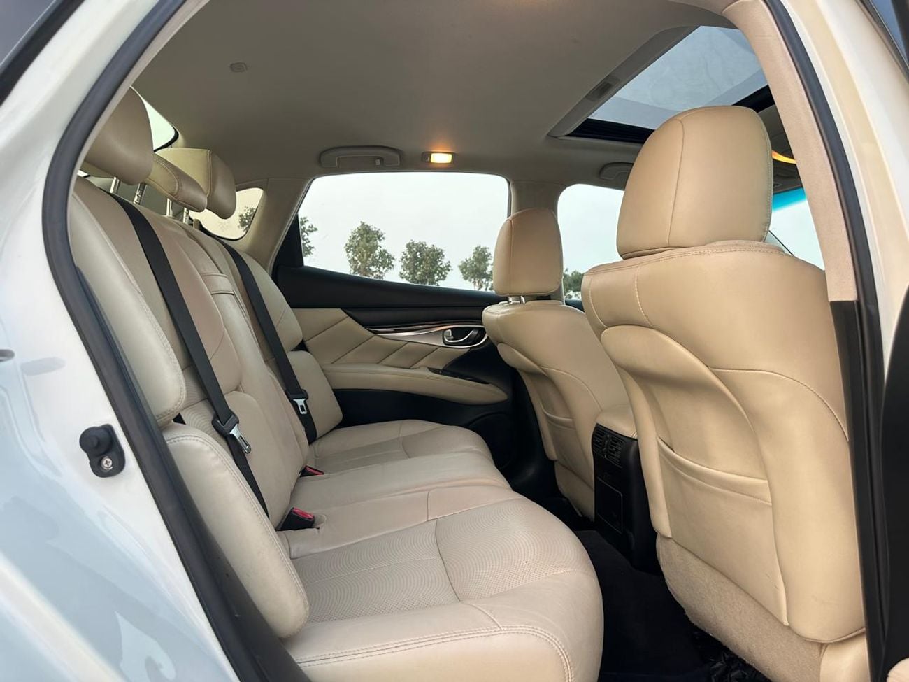 إنفينيتي Q70 إكسيلنس