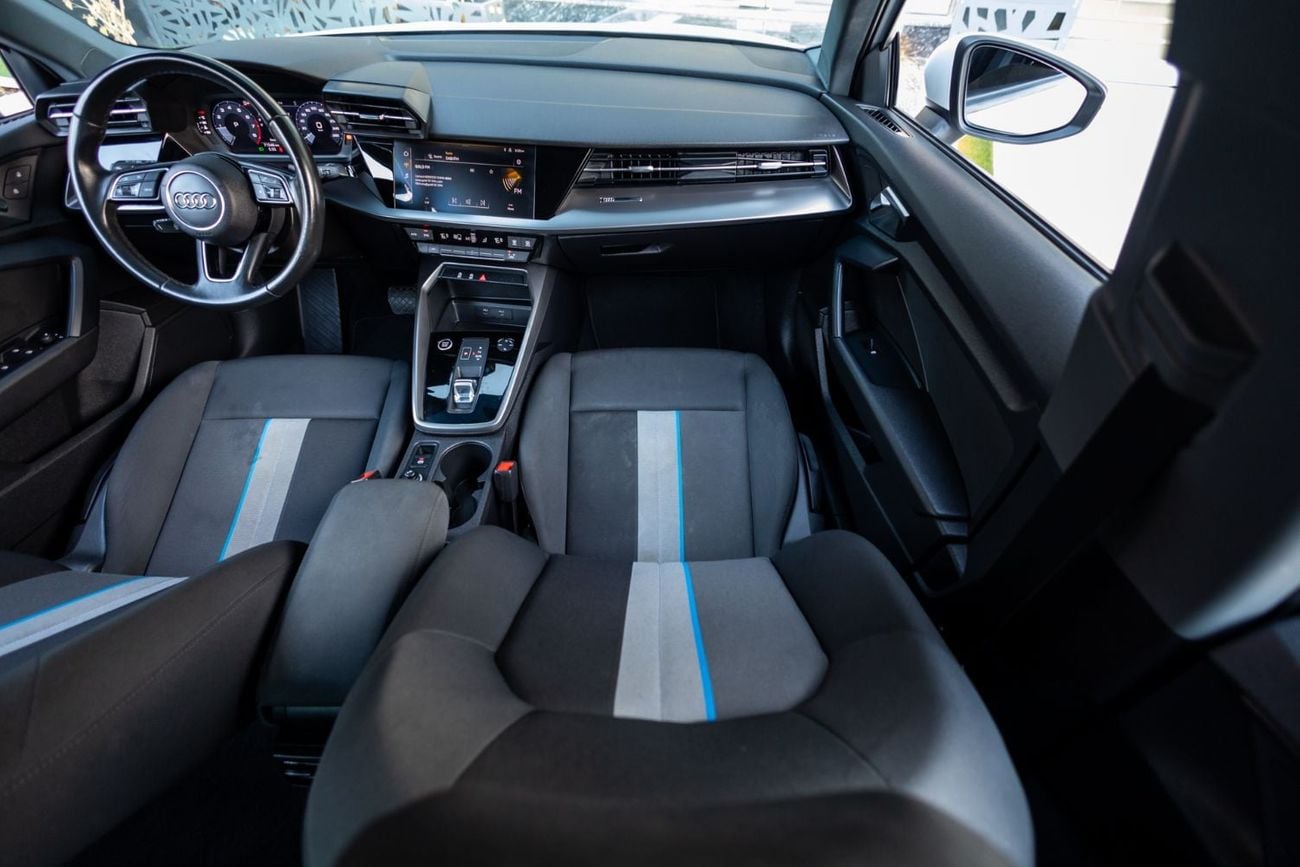أودي A3 35 TFSI أودي A3 35TFSI موديل 2024 بقوانين مجلس التعاون الخليجي | ضمان الوكالة | عقد صيانة