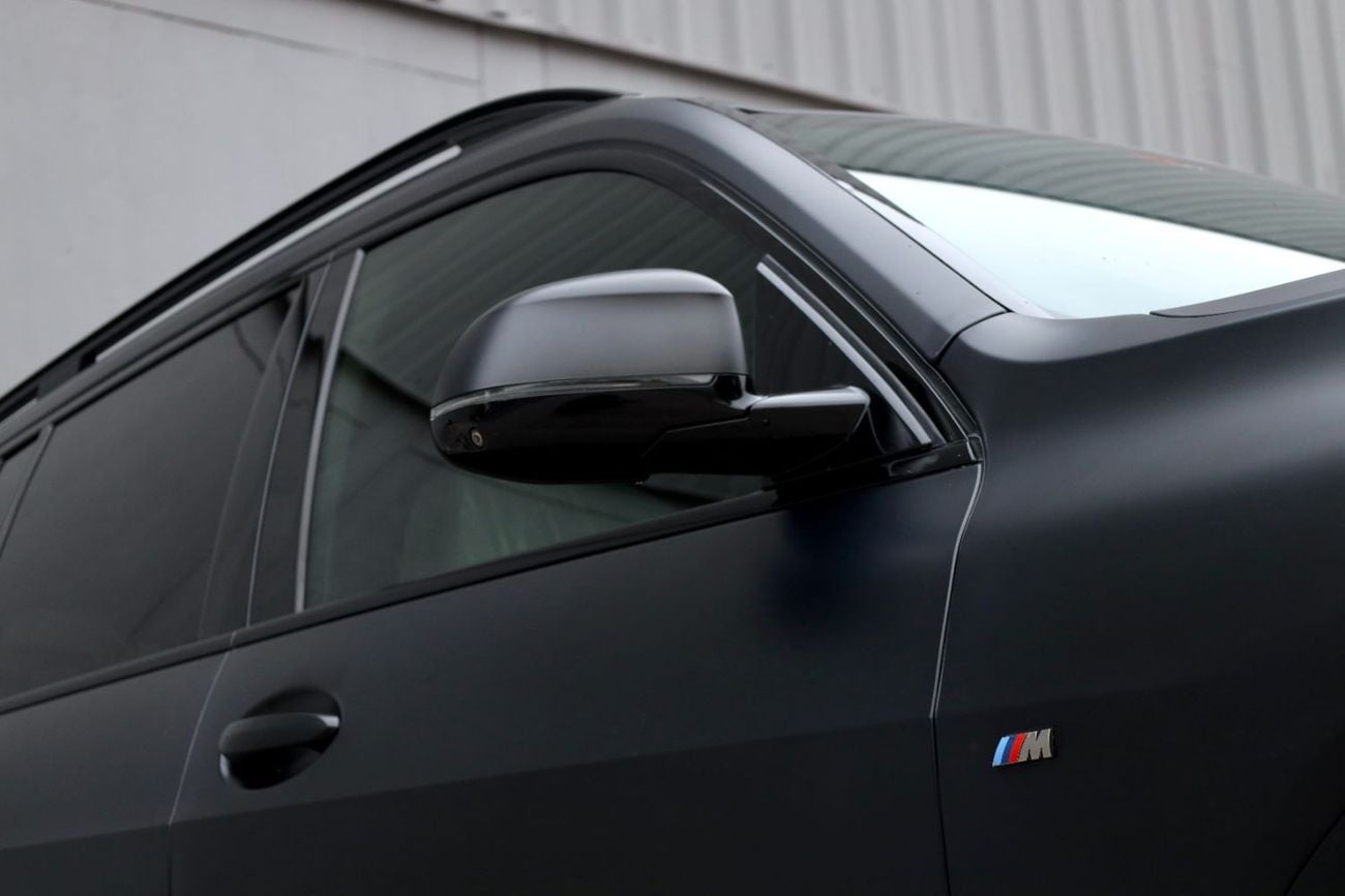 بي أم دبليو X7 M50i