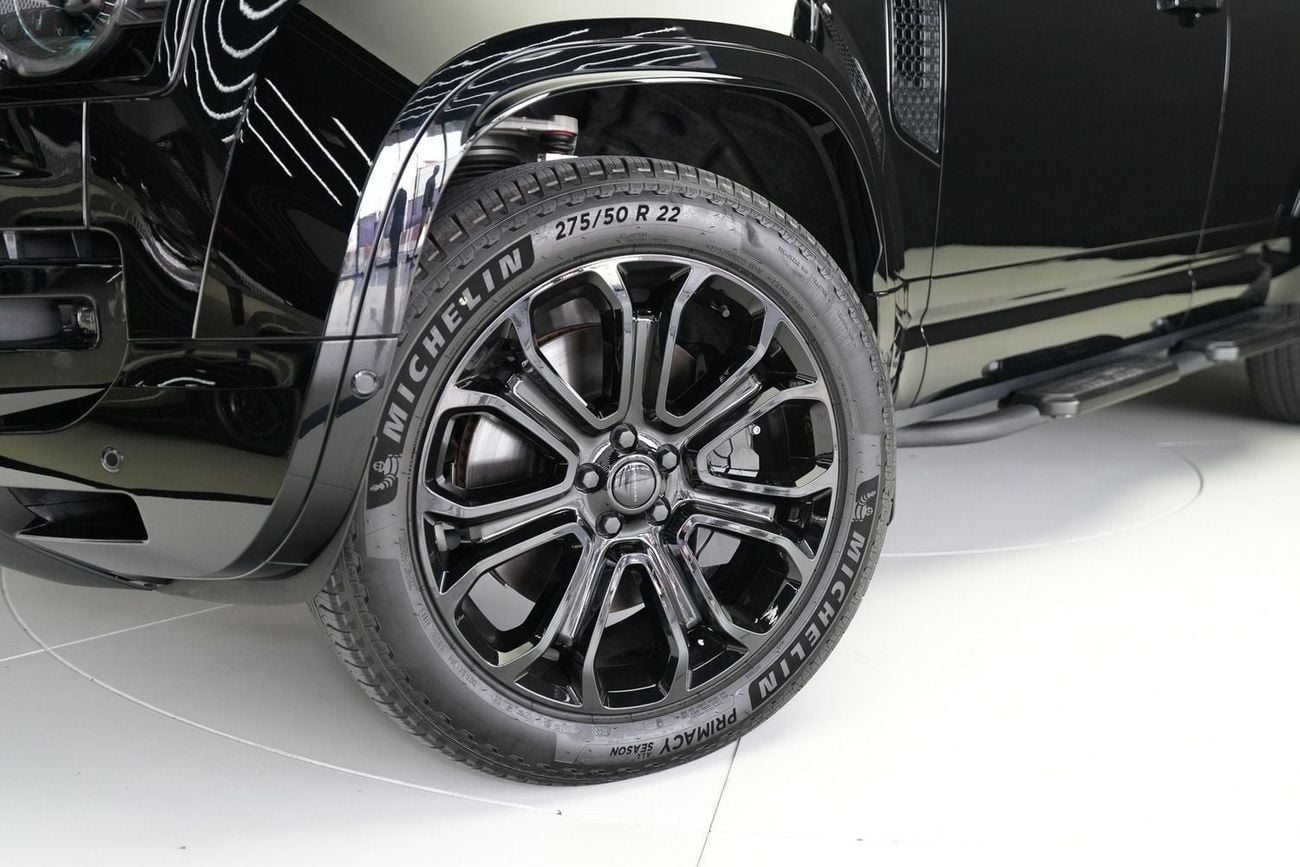 Land Rover Defender 110 OCTA P635 Black Edition