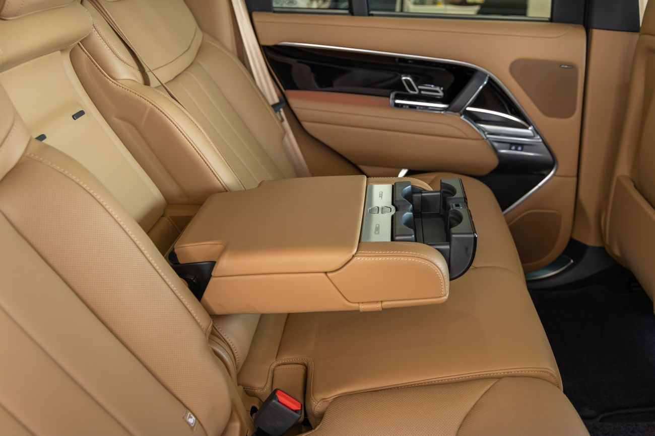 لاند روفر رينج روفر SE P360 Range Rover | Vogue SE | GCC | AWD | Fully Loaded (Export)