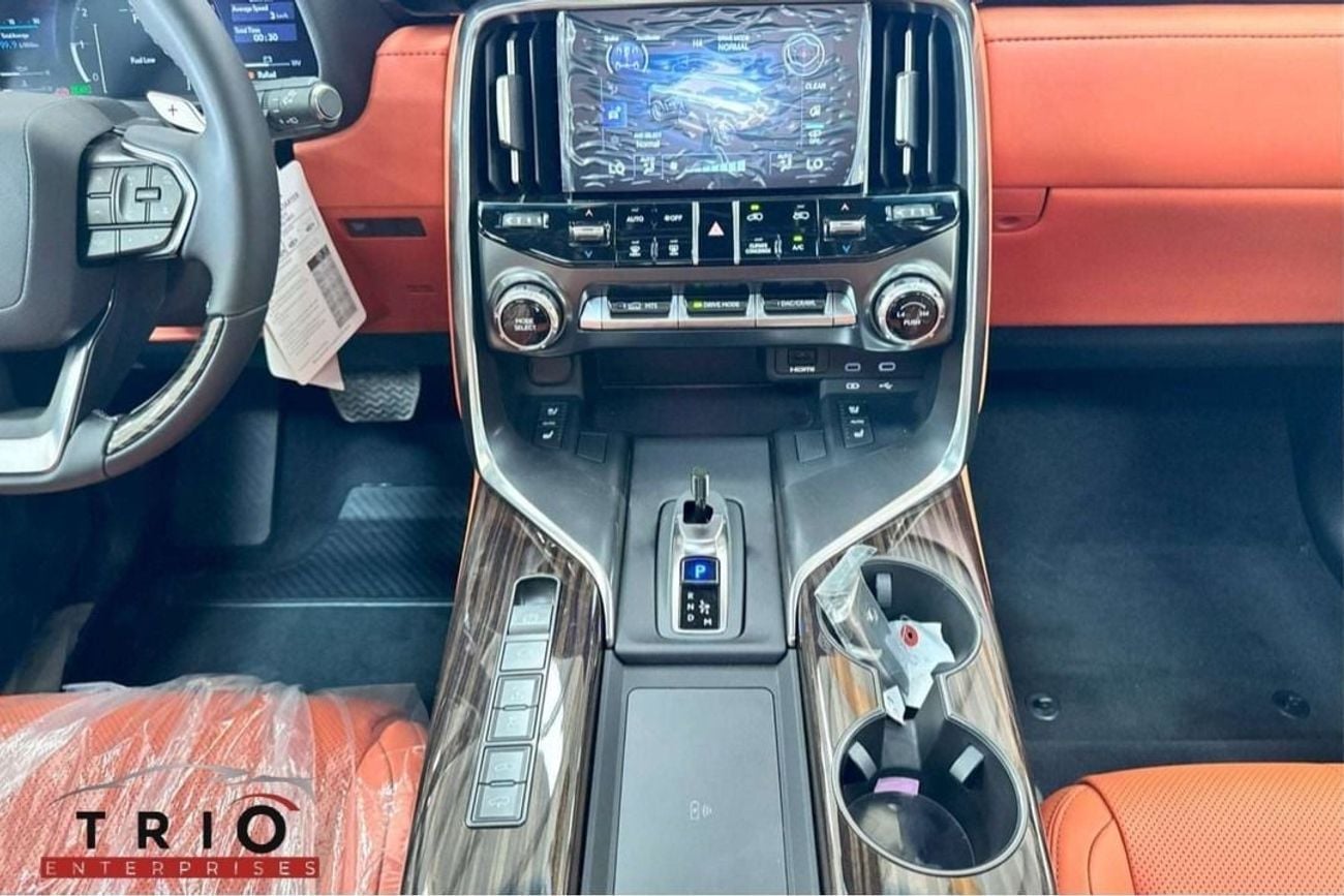 لكزس LX 700h VIP