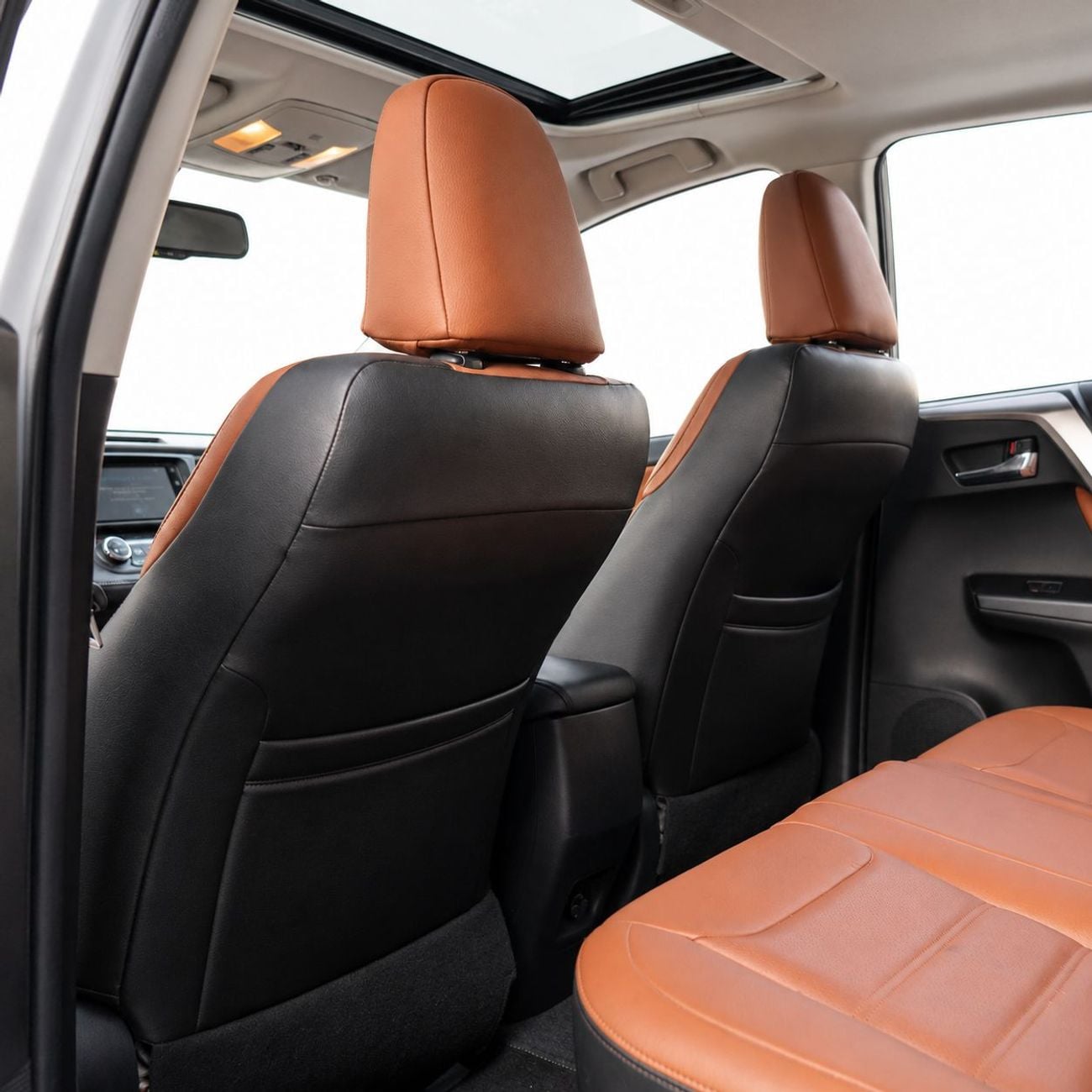 Toyota RAV4 VX AED 2,206 P.M • 0% Downpayment • Toyota Rav4 VX • 1 Year Warranty
