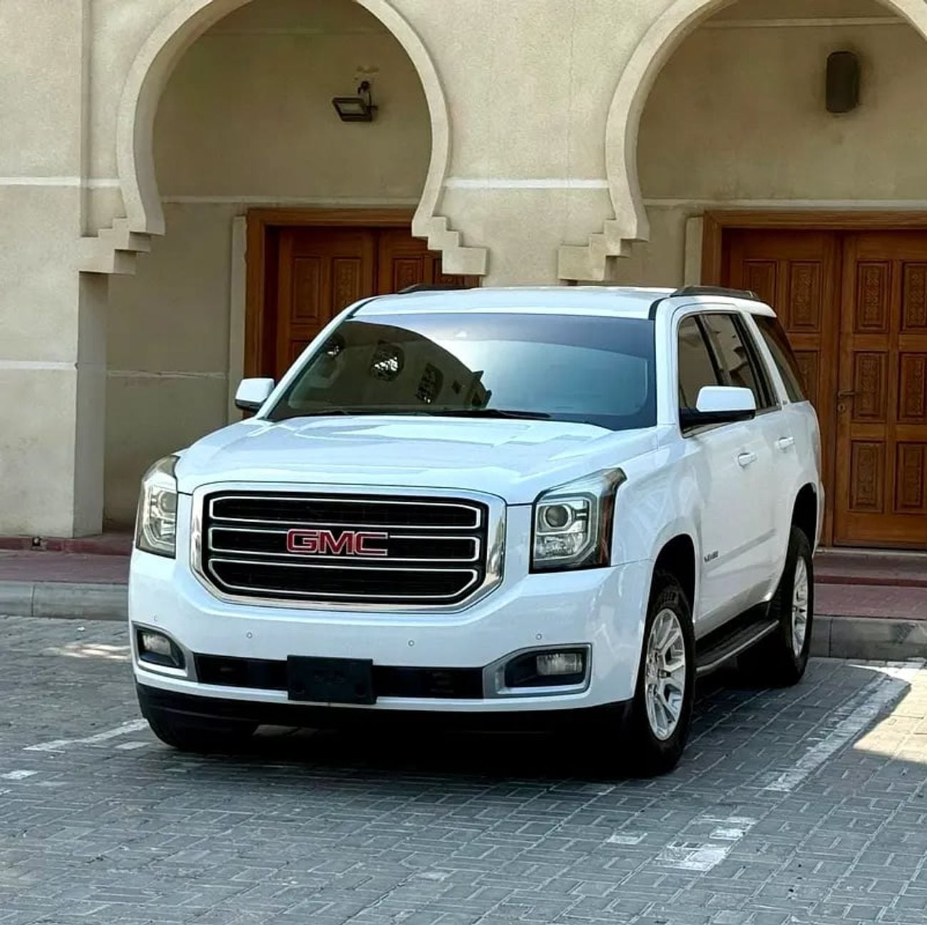 GMC Yukon SLT جي ام سي يوكن SLE خليجي بحالة ممتازة