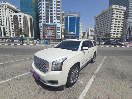 GMC Yukon DENALI PWR STEPS