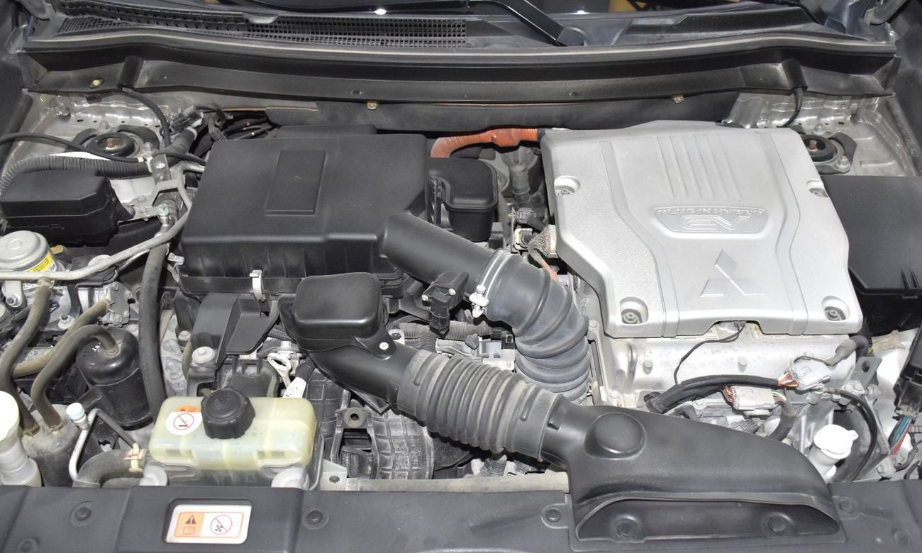 Mitsubishi Outlander GLX EXCELLENT DEAL for our Mitsubishi Outlander PHEV ( 2020 Model ) in Silver Color GCC Specs