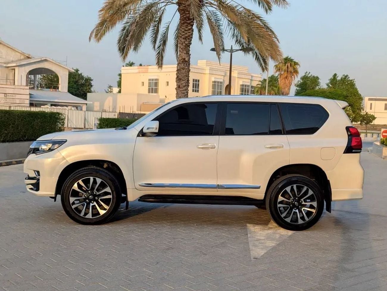 تويوتا برادو TX-L مواصفات CC، محرك ديزل V4، حالة ممتازة