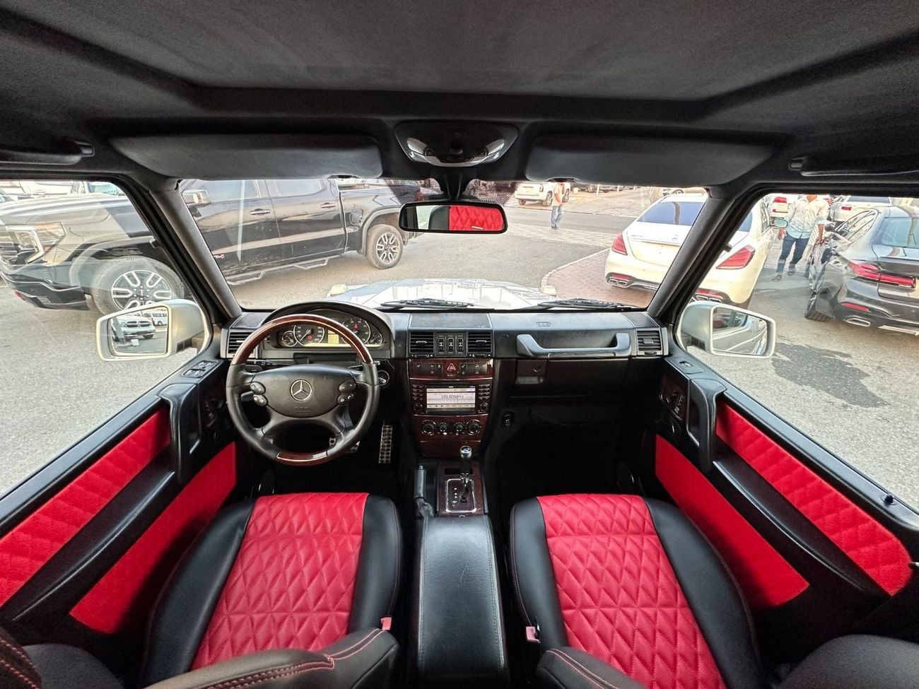 Mercedes Benz G500 STANDARD