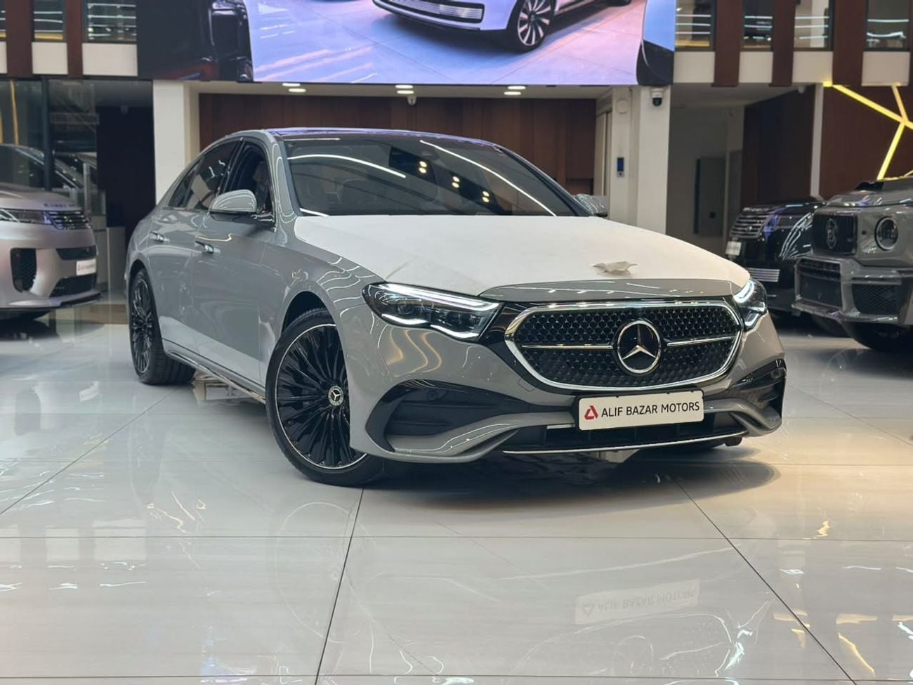 Mercedes Benz E300 AMG Brand new Full option