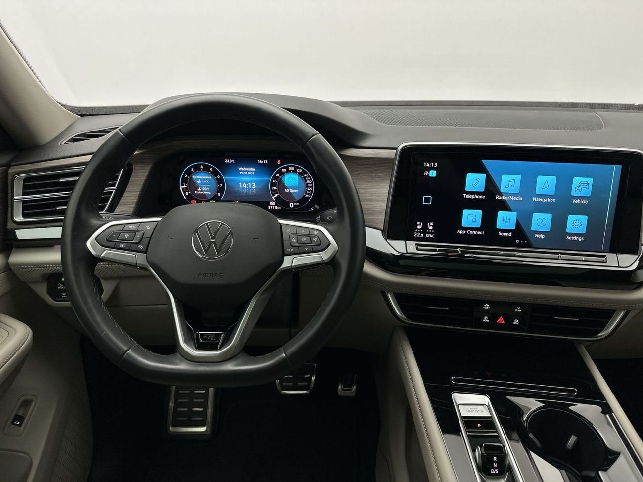 Volkswagen Teramont R LINE Teramont R-Line 2.0L | Panoramic Sunroof | 7 Seats | 270 HP | GCC