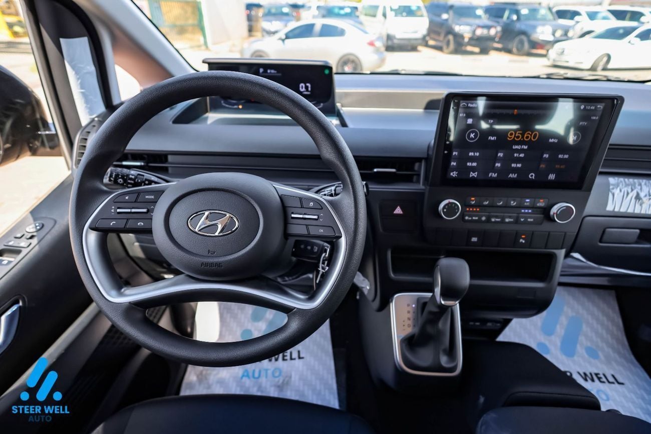 Hyundai Staria COMFORT 3.5L (9 Seater)
