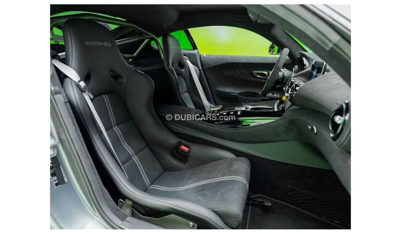 مرسيدس بنز AMG GT BLACK SERIES - BRAND NEW - 2022 - WARRANTY - MAGNO COLOR