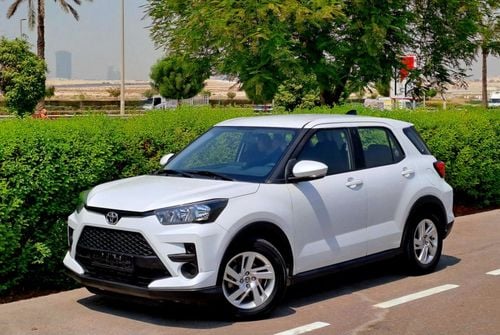 تويوتا ريز E 650/- شهريًا تويوتا رايز E موديل 2022، سعة 1.2 لتر، نظام خليجي، نظام ملاحة GPS، كاميرا، خالية من الح
