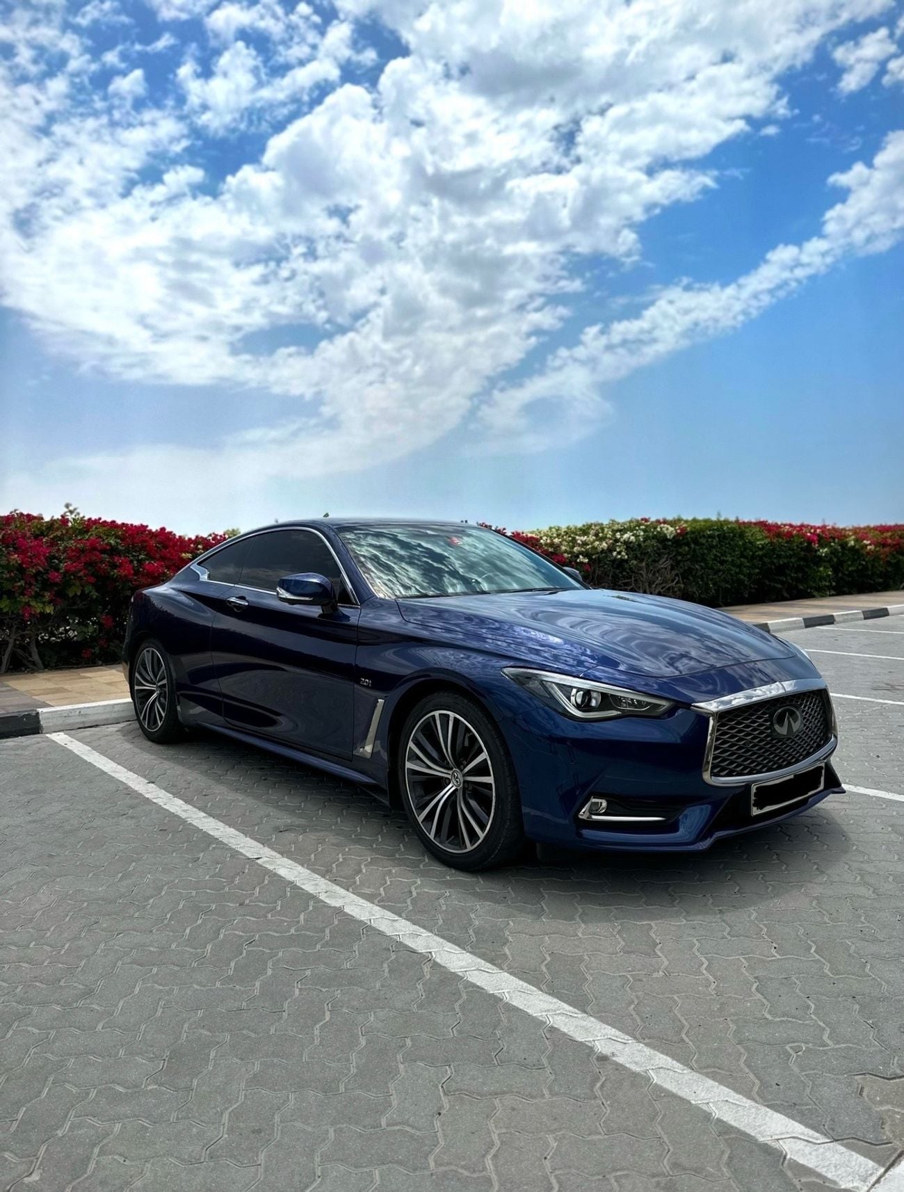 Infiniti Q60 PREMIUM LUXE
