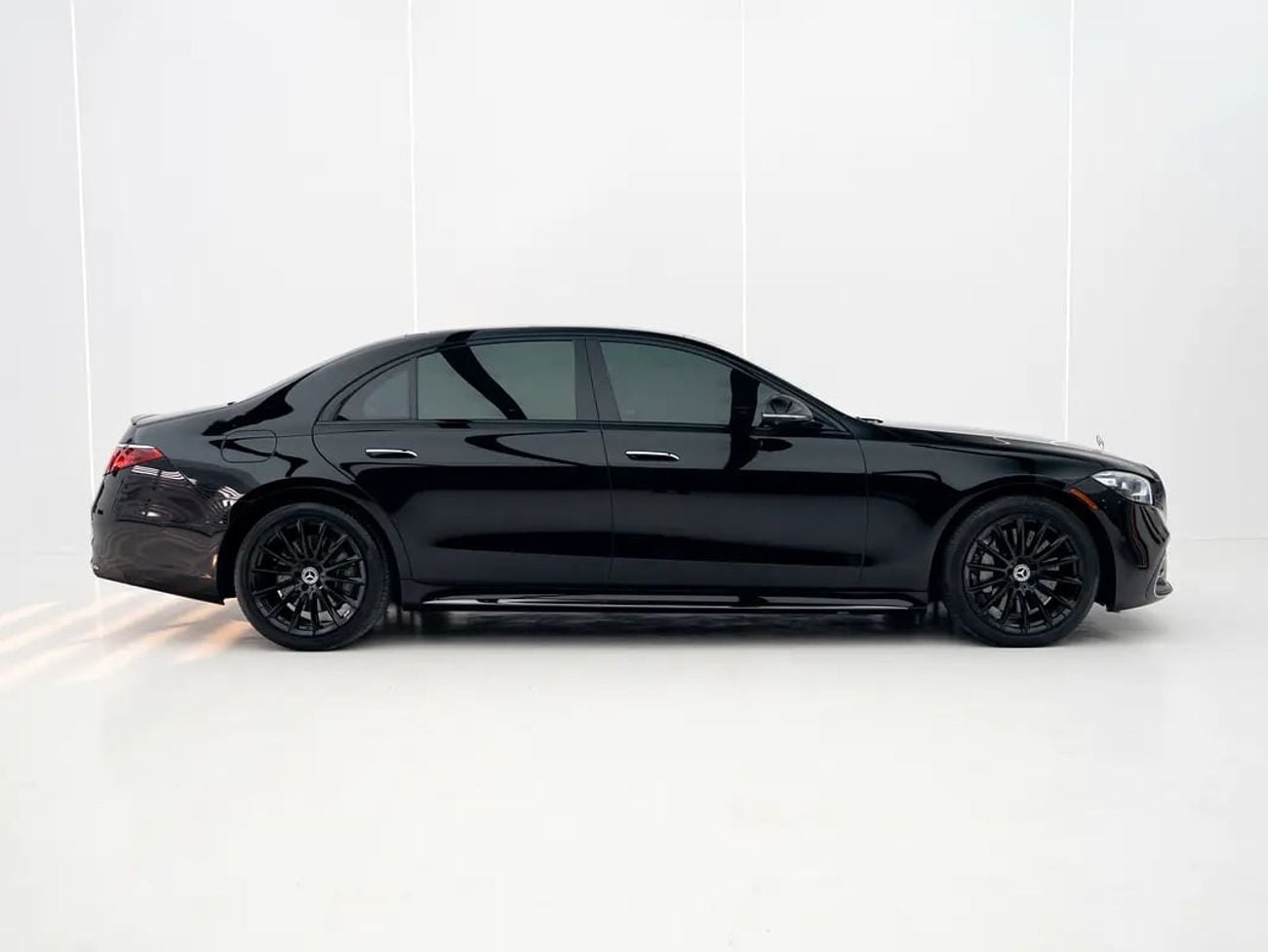 مرسيدس بنز S 500 4MATIC L Burmester Sound | Heated & Ventilated Seats