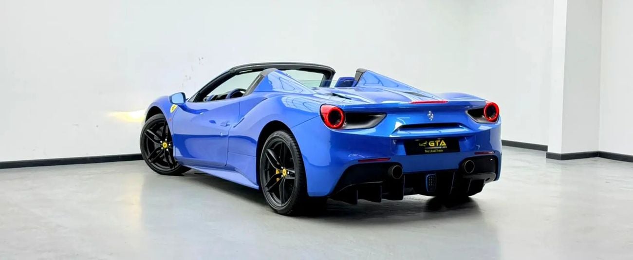 فيراري 488 سبايدر Carbon Edition, Full Service History, Carbon Fiber Package, GCC