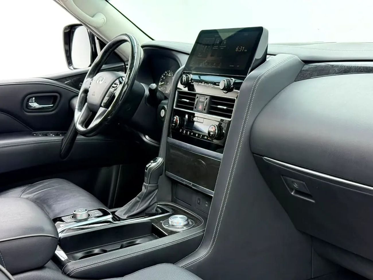 Infiniti QX80 LUXE, Warranty, Full Service History, 7 Seater, GCC