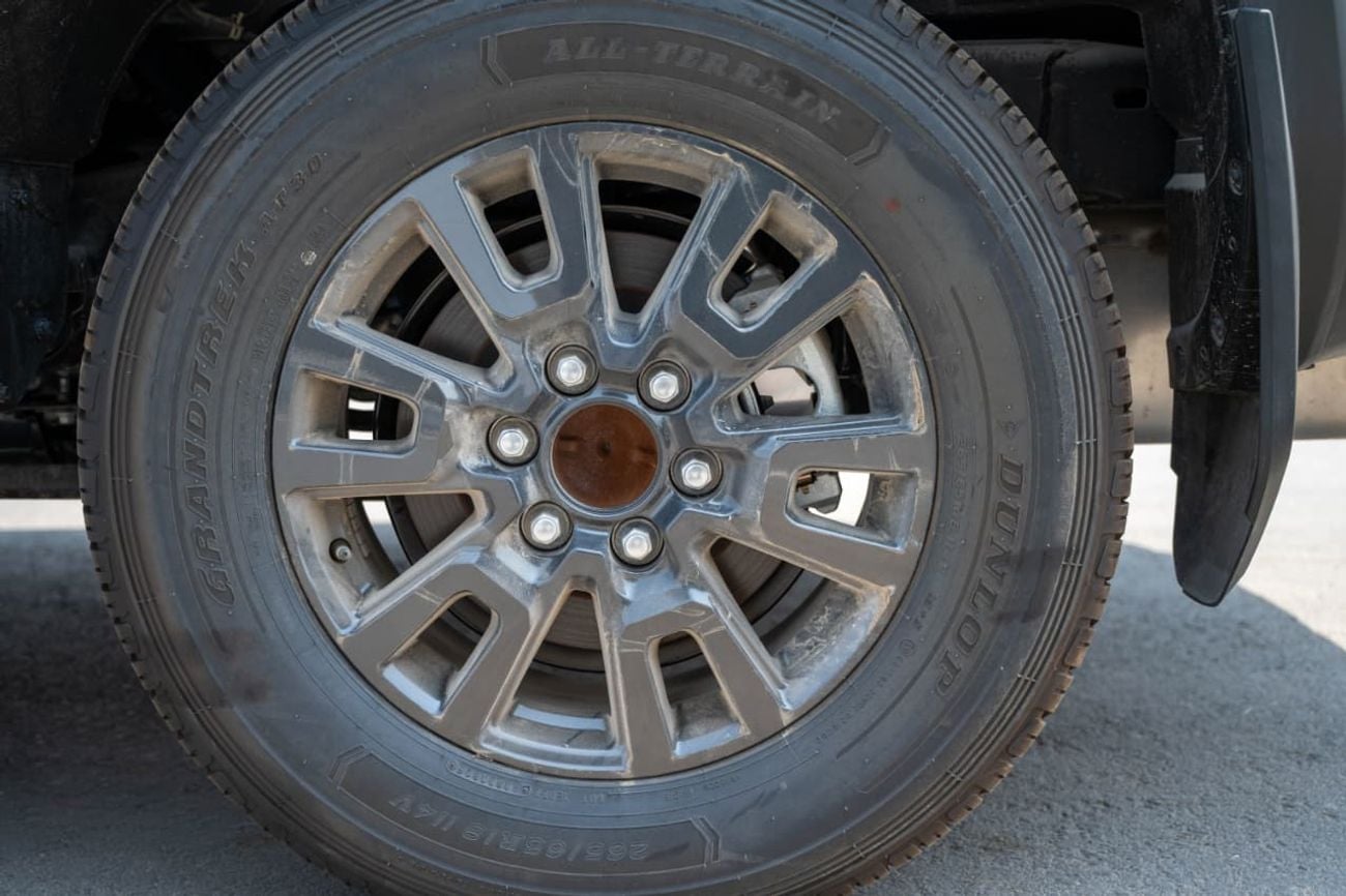 تويوتا برادو PRADO 2.8 DIESEL LIMITED AUTOMATIC FOUR WHEEL DRIVE 7 SEATS 5 DOOR