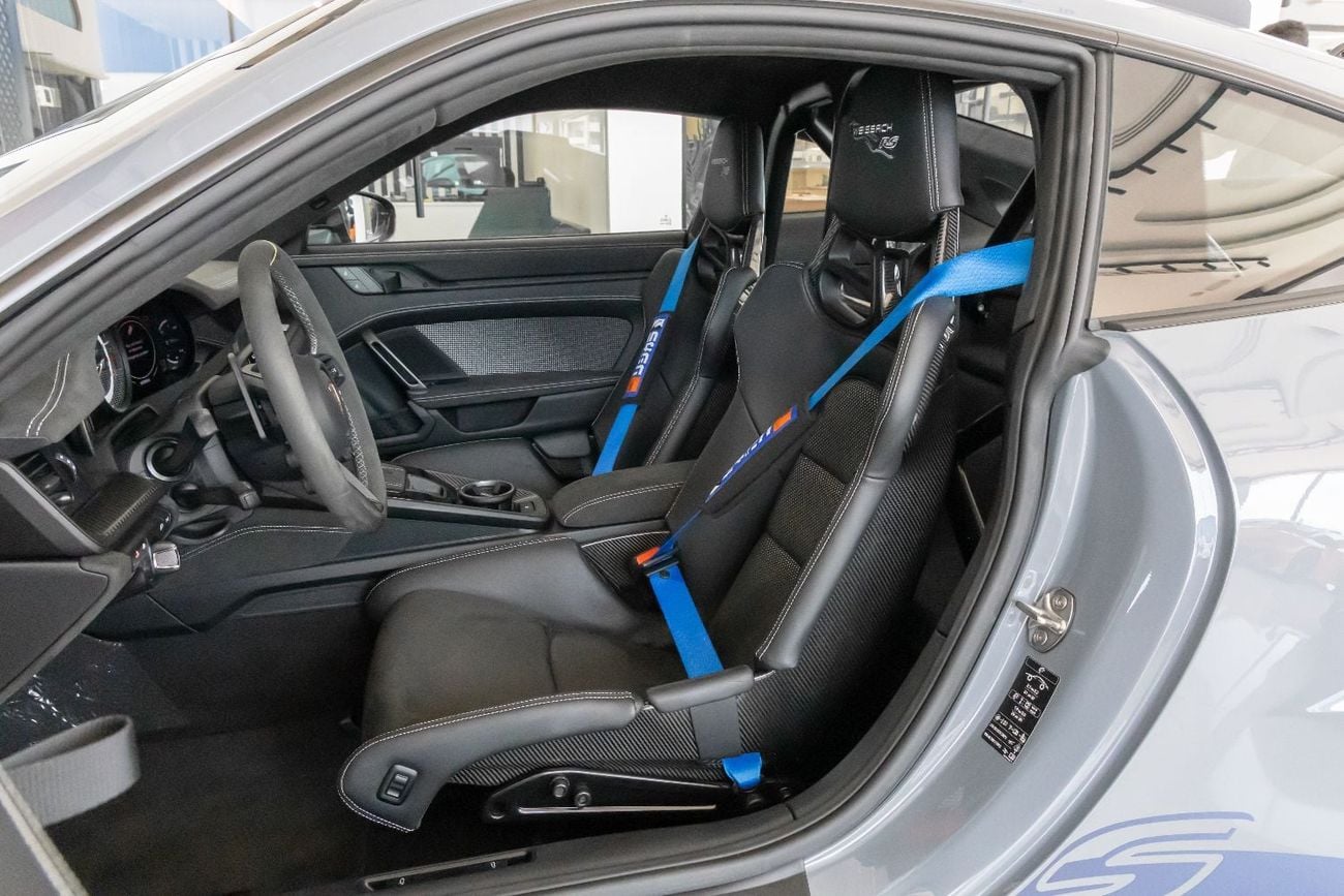 بورش 911 GT3RS بورش 911 جي تي 3 آر إس | 2025 | باقة فايساخ | ناردو جراي | 518 حصان