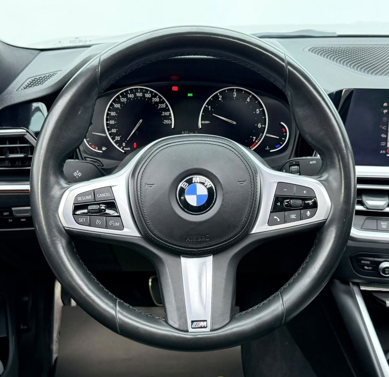 بي أم دبليو 320 M SPORT