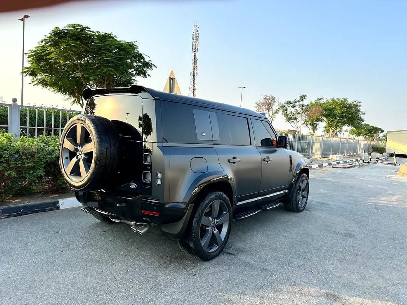 Land Rover Defender LLand Rover Carpathian Edition V8