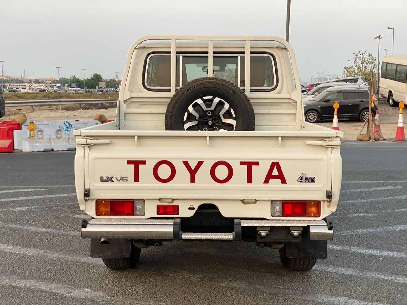 Toyota Land Cruiser Pick Up