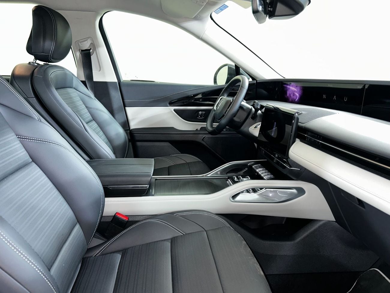 لينكولن ناوتيلوس RESERVE I NAU325 / AL TAYER MOTORS AL QOUZ SHOWROOM