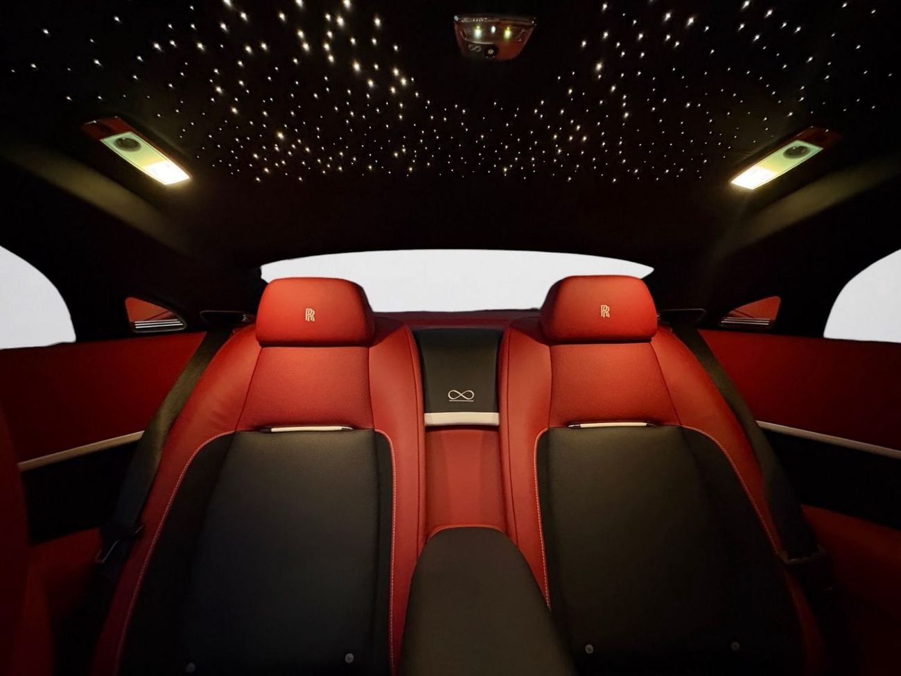 رولز رويس واريث STANDARD AED 21,600 P.M | 0% DOWN PAYMENT | ROLLS-ROYCE WRAITH BLACK BADGE | FULL AGMC SERVICE HISTORY | 2020