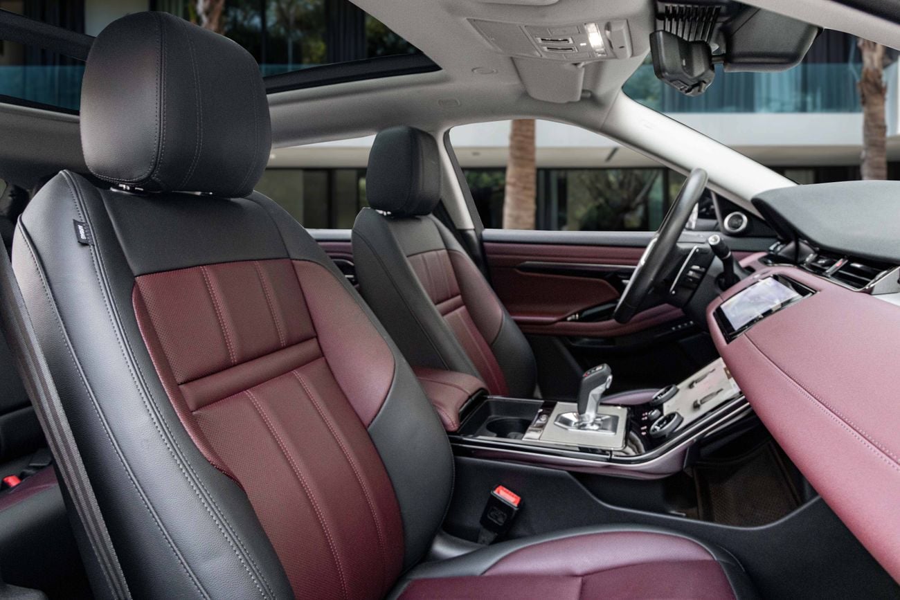 لاند روفر رانج روفر إيفوك R-Dynamic Range Rover Evoque P250 SE R Dynamic | 2,546 P.M | 0% Downpayment | UNDER WARRANTY