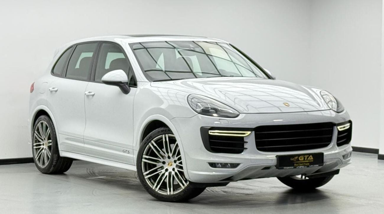 Porsche Cayenne GTS 3.6L 2016 Porsche Cayenne, Carbon Fiber Interior, Fully Loaded, Excellent Condition, GCC