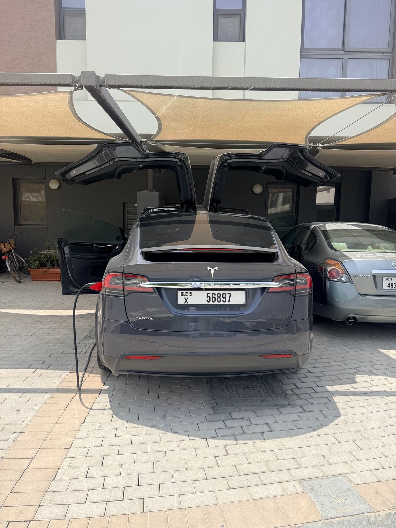 Tesla Model X 75D