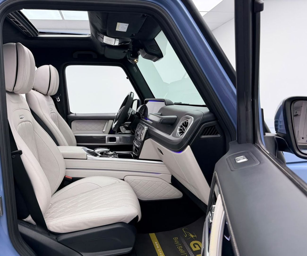مرسيدس بنز G 63 AMG STANDARD مرسيدس بنز G63 AMG G Manufaktur موديل 2022، ضمان مرسيدس حتى 2027، سجل صيانة كامل لدى مرسيدس، خليجية