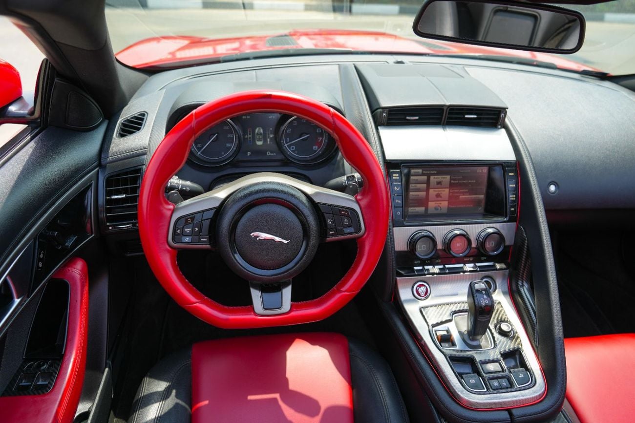 جاكوار F Type STANDARD سيارة مكشوفة موديل 2014 بمحرك V6 سوبرتشارج! بمواصفات خليجية