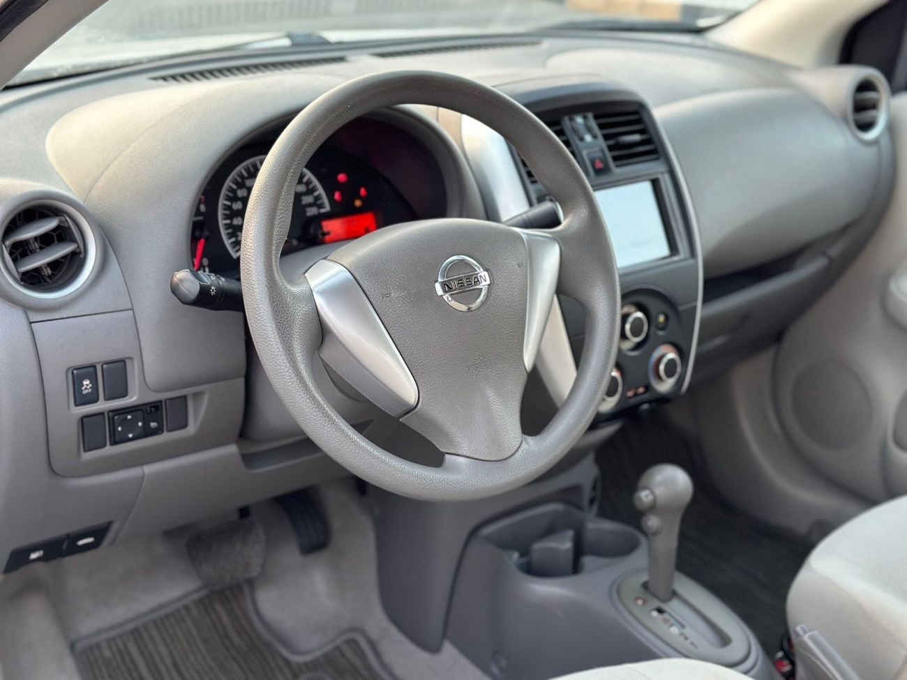 Nissan Sunny SV