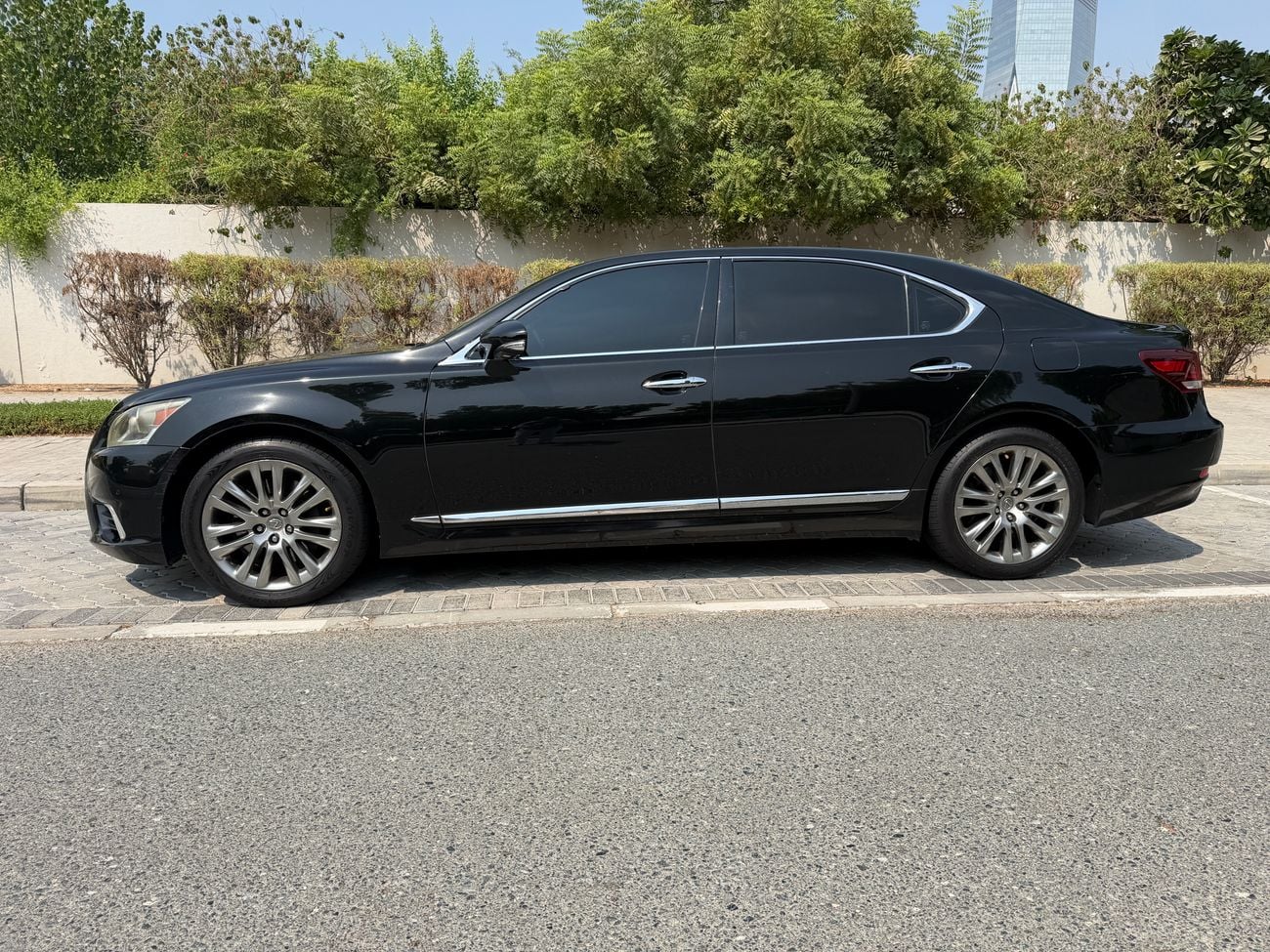 Lexus LS460 PLATINUM LWB 4ST