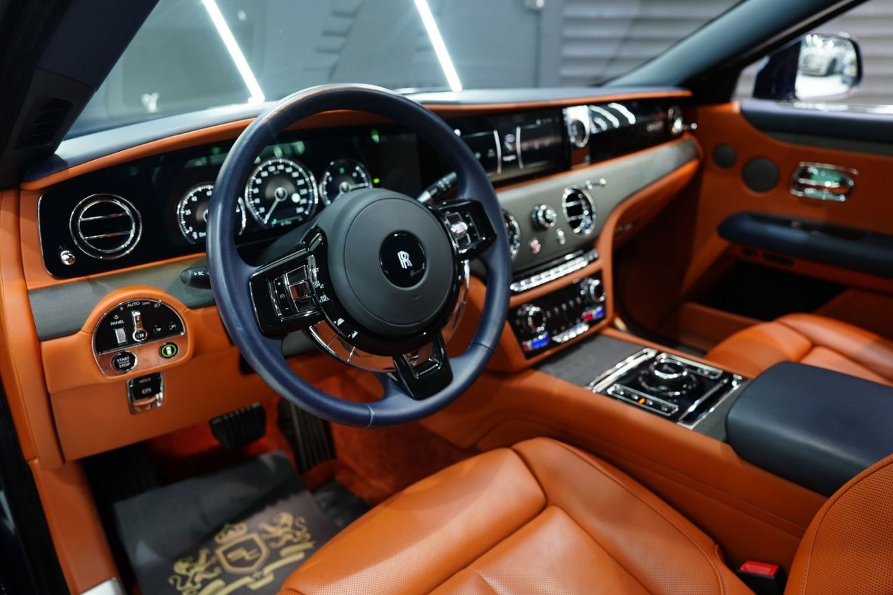 Rolls Royce Ghost EWB 2024 Rolls-Royce EWB, Rear Entertainment, Illuminated Grille, Starlight, Dealer Warr + Serv!!