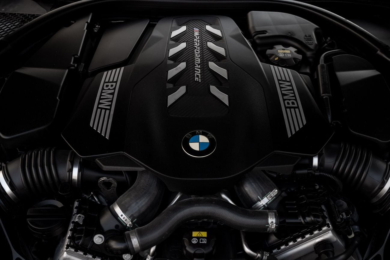 BMW M850i xDrive 4,505 P.M | 0% Downpayment | BMW WARRANTY AND SERVICE CONTRACT