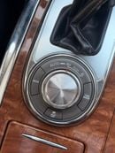 Infiniti QX80 LUXURY 4WD Full option