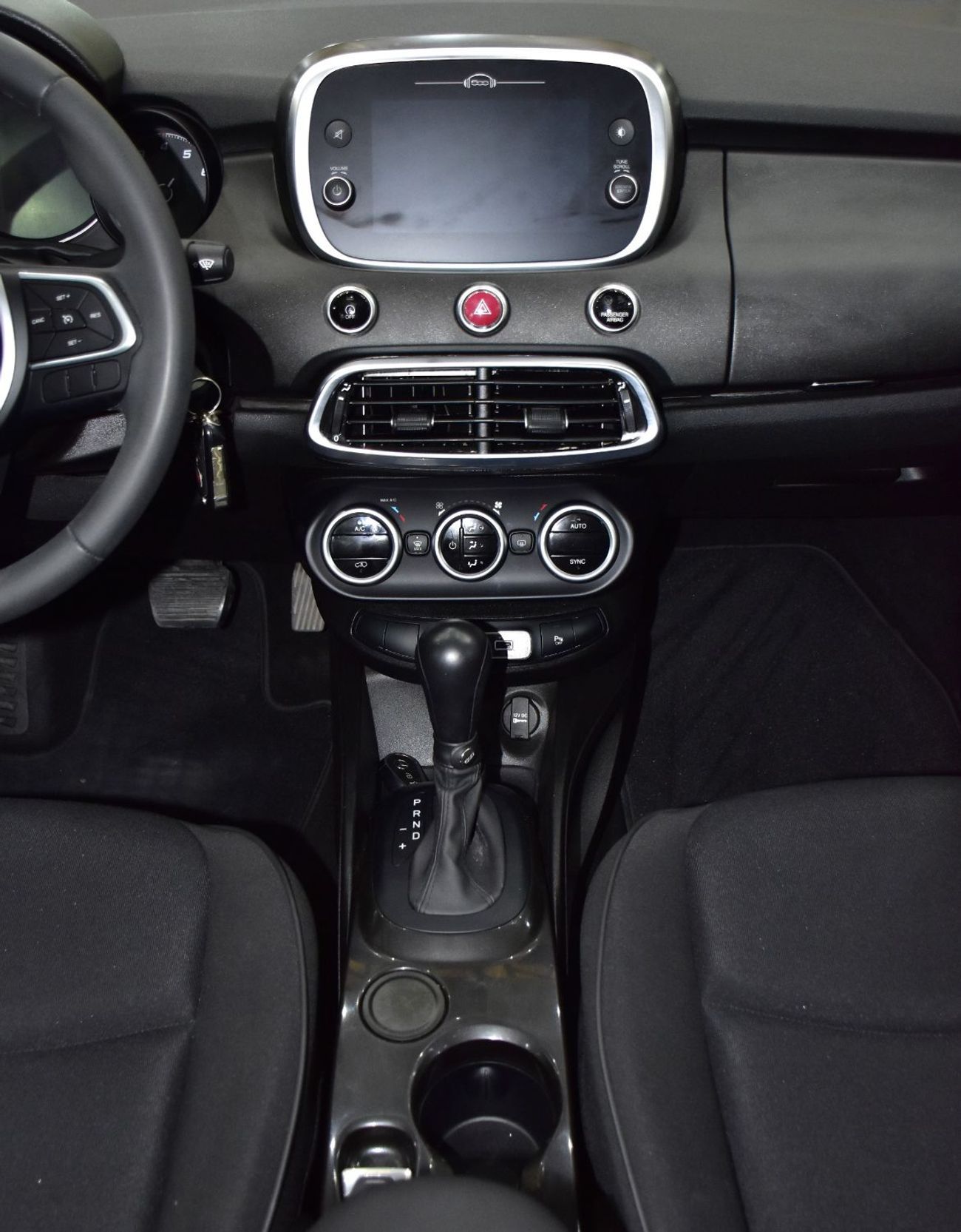 فيات 500X . EXCELLENT DEAL for our Fiat 500x ( 2023 Model ) in Black Color GCC Specs
