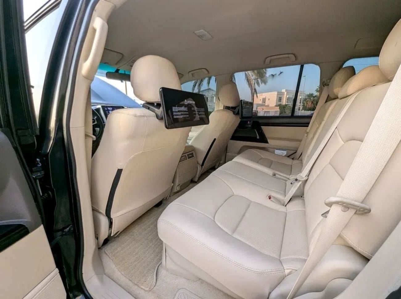 Toyota Land Cruiser GXR Toyota landcruise 2020Model Facelifted 2025 4.0L V6 petrol Engine Colour Black push start Transm