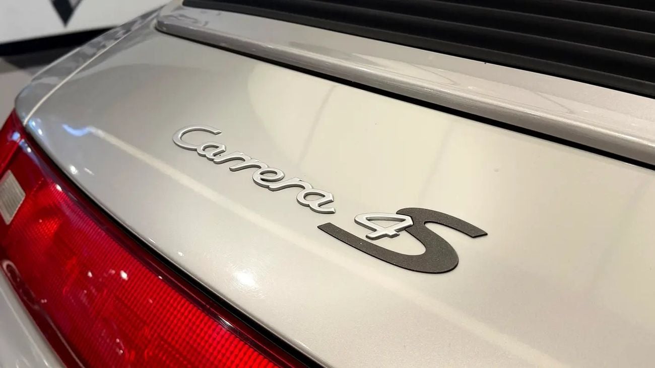 Porsche 911 Carrera 4S (993) - Japanese Specs