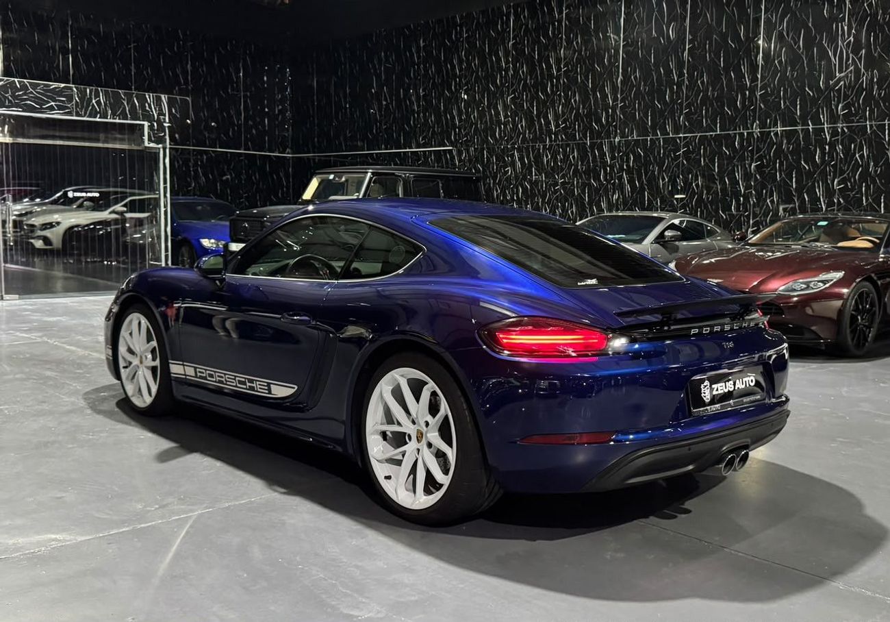 Porsche 718 Cayman Style Edition