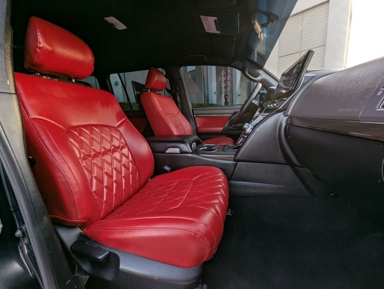 تويوتا لاند كروزر GXR Toyota landcruise 2015Model Facelifte 2025 4.0L v6 petrol Engine Colour Black push start Transmi