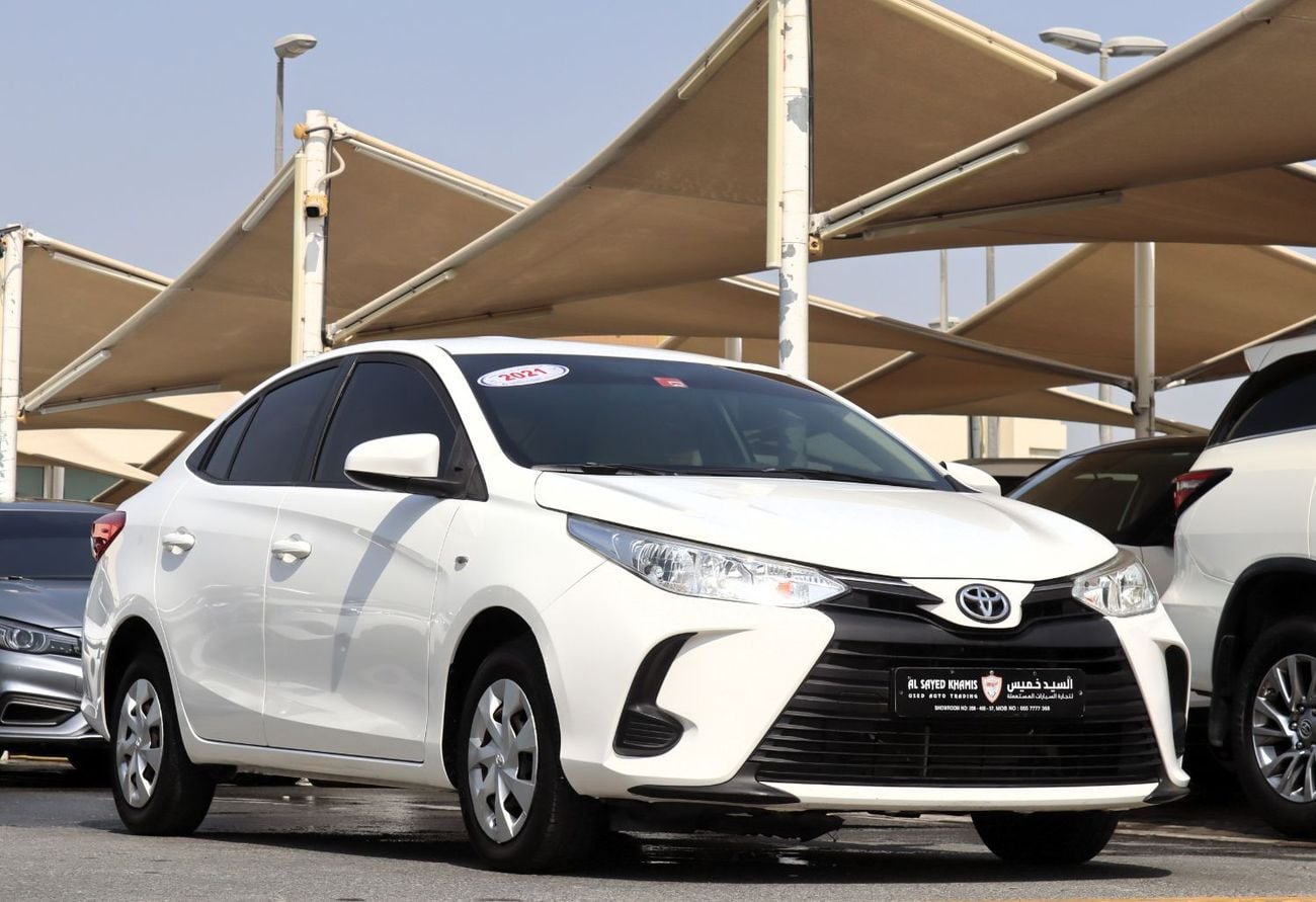 Toyota Yaris E ACCIDENTS FREE - GCC - ORIGINAL PAINT - SEDAN - PERFECT CONDITION INSIDE OUT
