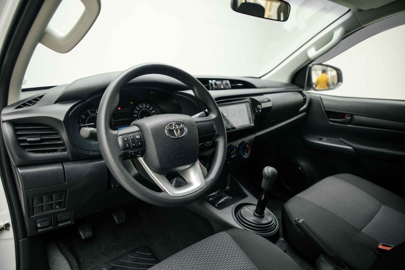 Toyota Hilux 4X4 2.4L - Platinum White Pearl Inside Black | Export Only