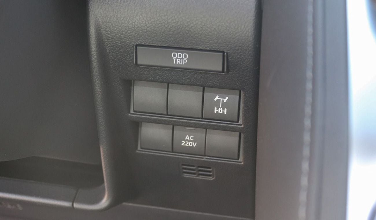 Toyota Land Cruiser GXR, 3.5L Hybrid 4WD 10AT 2026 Model. For Export