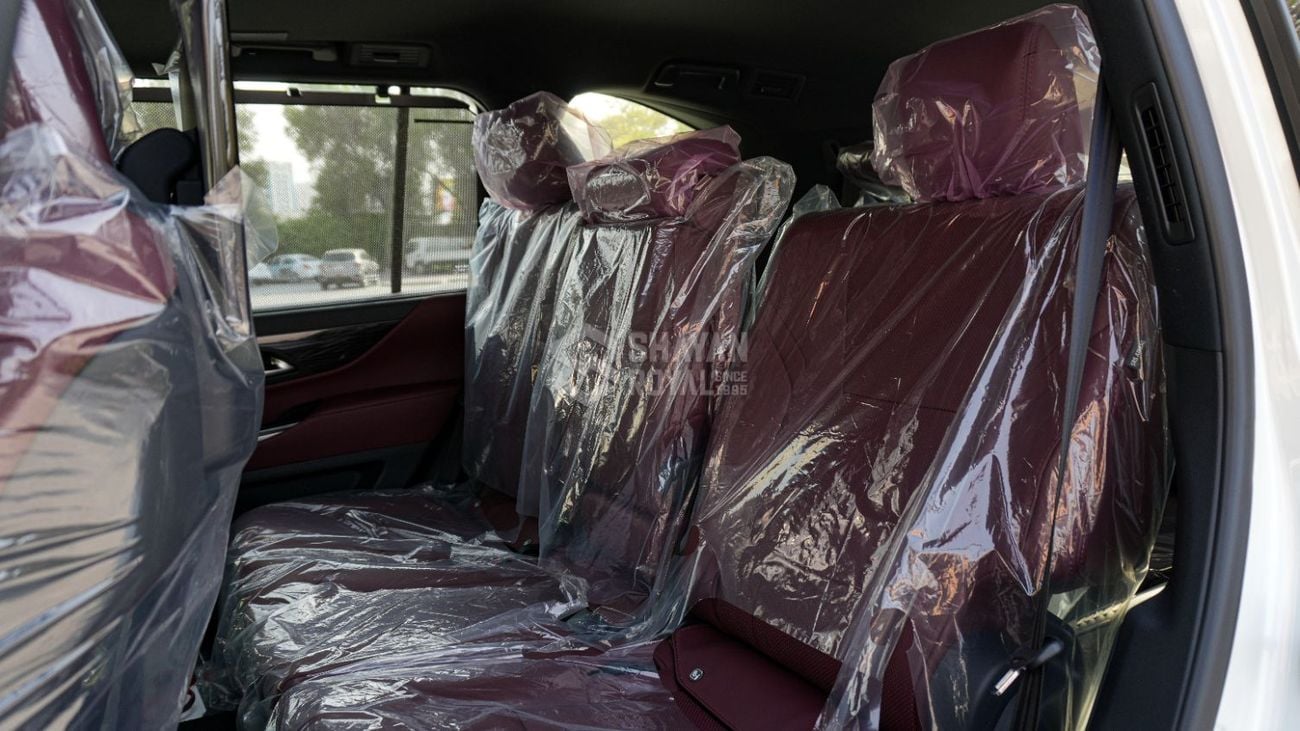 لكزس LX 700h SIGNATURE 3.5L TT HEV | AUTO PARKING | MARK LEVINSON | 7 SEATER AT 4WD 2026MY